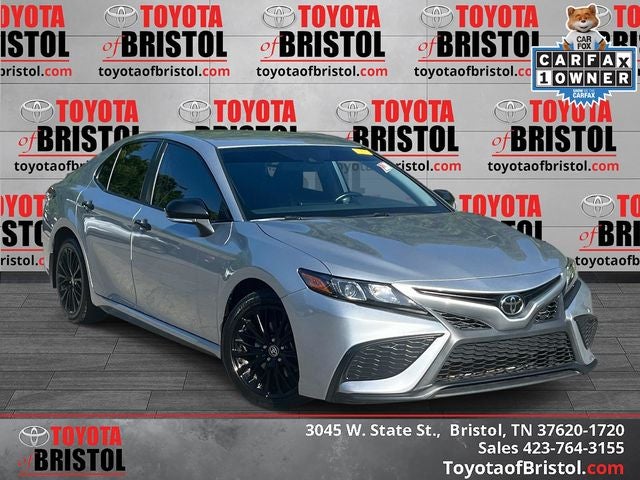 2022 Toyota Camry SE Nightshade in Celestial Silver Metallic — front three-quarter view